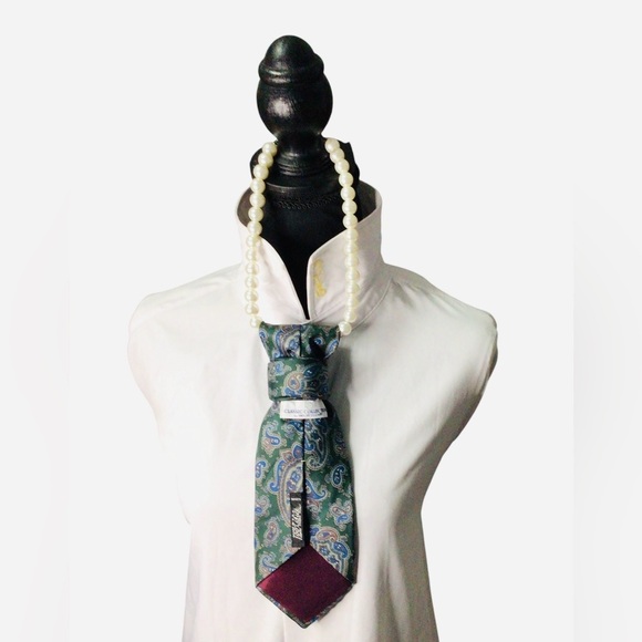 Green Paisley Necktie Necklace with Colorful Brooch - Picture 3 of 3